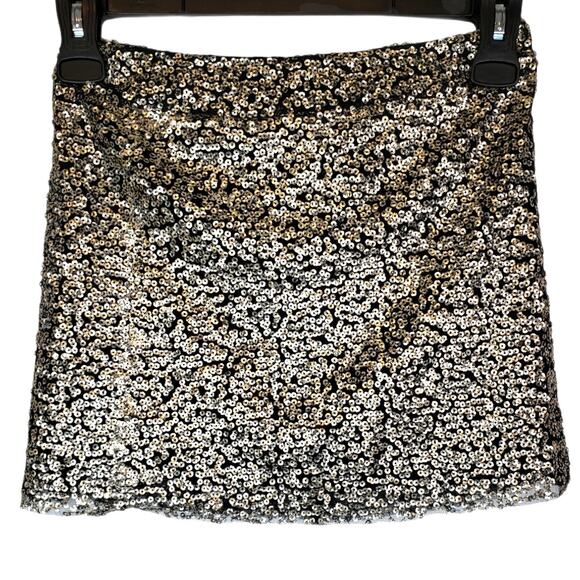 LF Native Rose Kesha Bronze Sequin Mini Skirt Size 2 NEW - Picture 3 of 13
